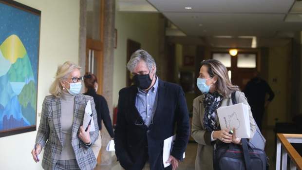 El Parlamento apoya que se reforme la ley de salud y el PSdeG la descalifica como un «delirio bolivariano» de Feijóo