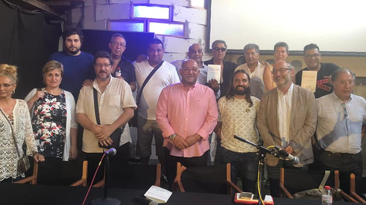 Miembros de Agipcat con representantes de ERC, en julio de 2019