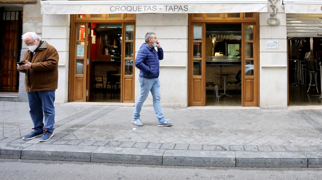 Burgos sigue a la cabeza en contagios mientras Valladolid no registra muertes por primera vez en semanas