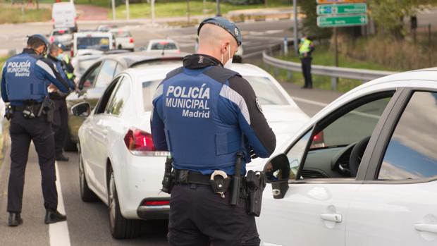 Madrid no descarta endurecer las medidas si repuntan los contagios en Navidad