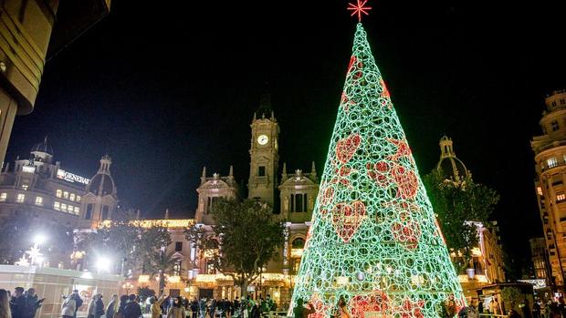 Medidas Navidad: Valencia cerrará la plaza del Ayuntamiento en Nochevieja por el coronavirus