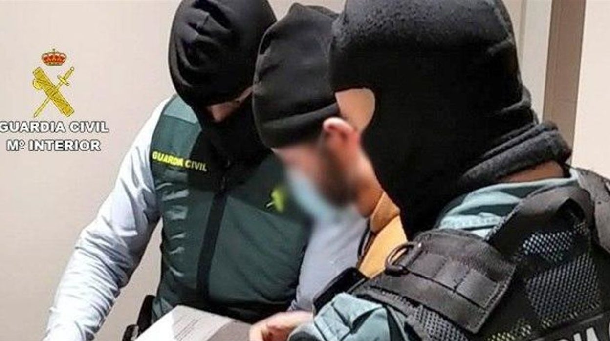 Detención de un presunto yihadista por la Guardia Civil en Madrid