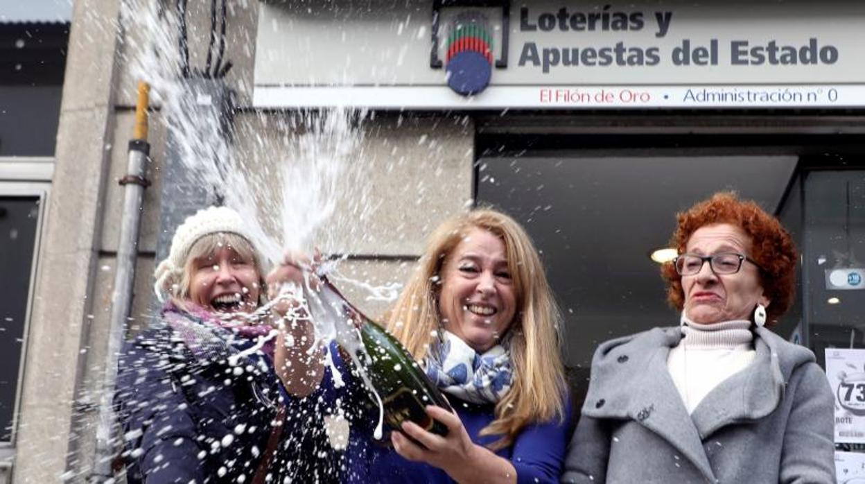 Celebración de un «Gordo» en Santiago de Compostela