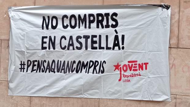 La campaña navideña de las juventudes de ERC: «No compres en castellano»