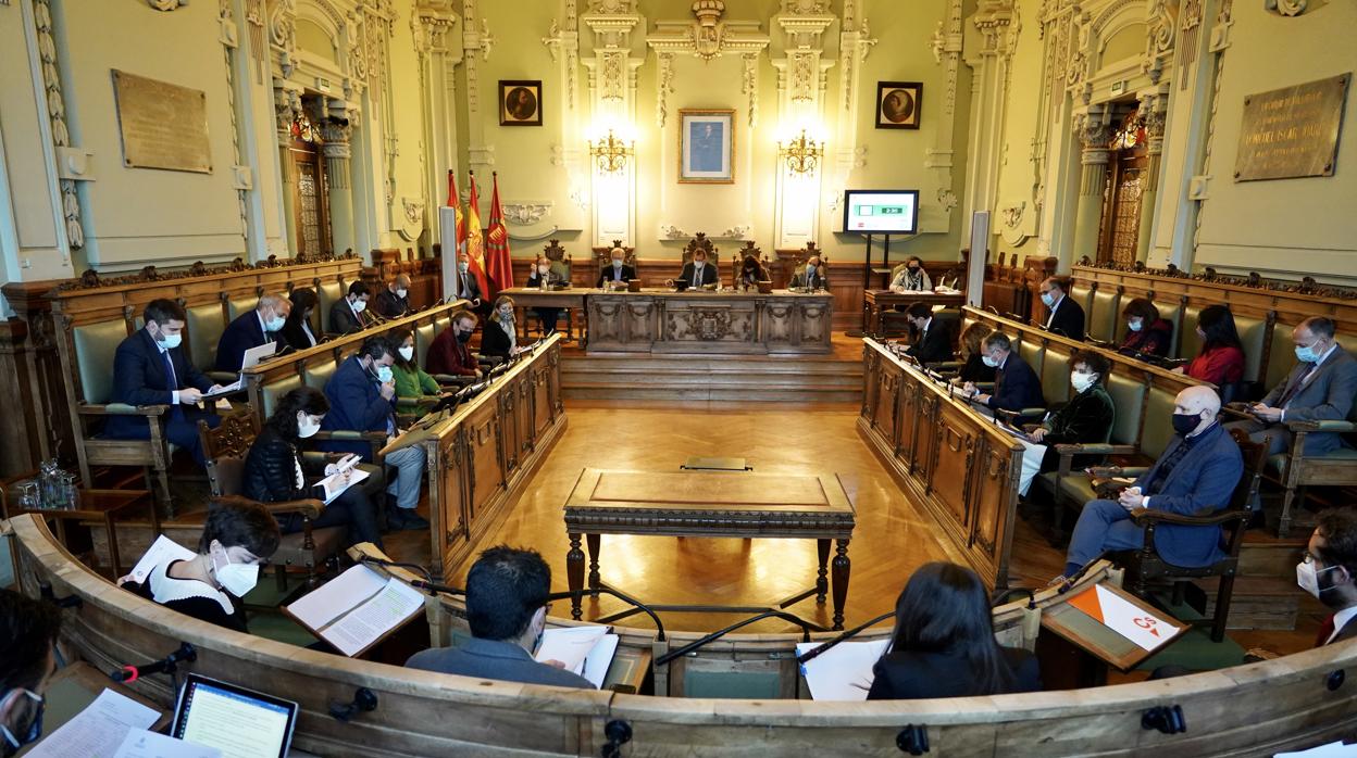 El Ayuntamiento de Valladolid celebra un pleno extraordinario para aprobar los presupuestos de 2021.