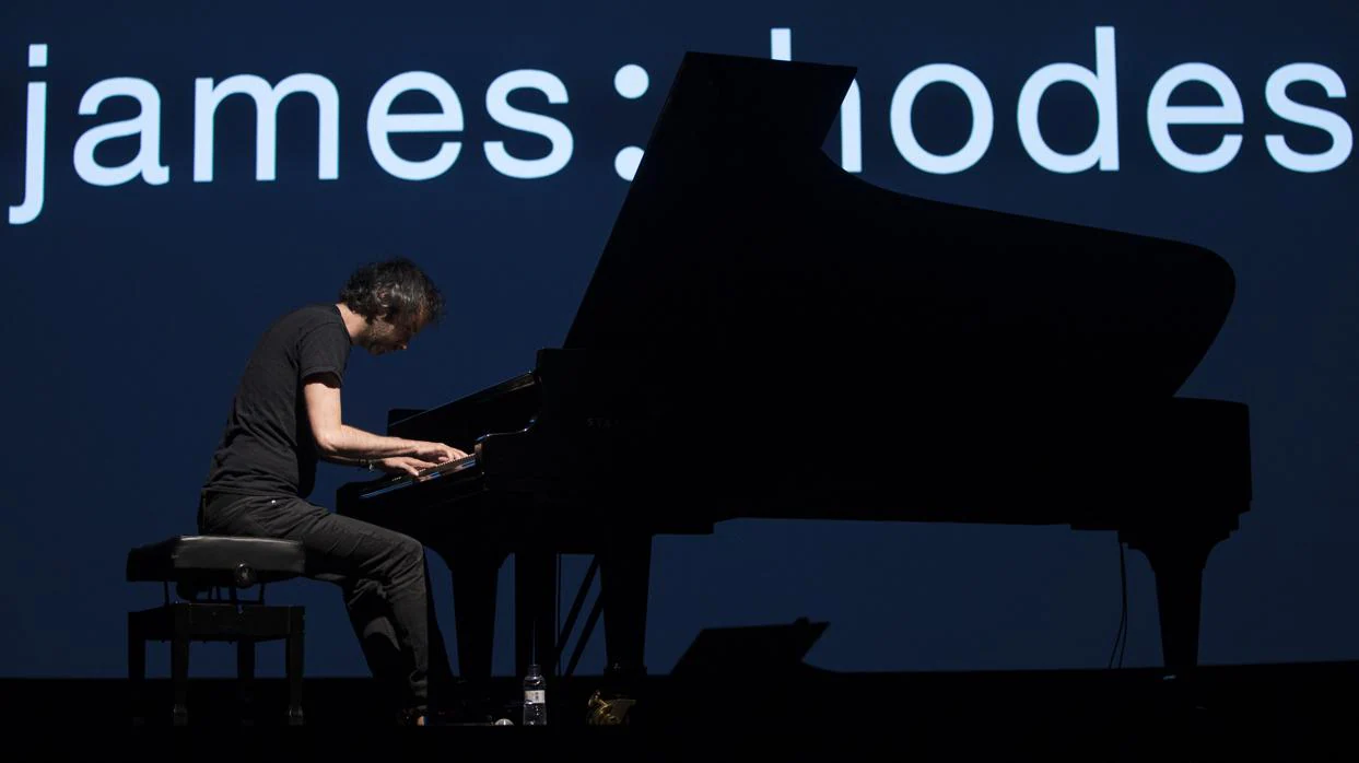 El pianista James Rhodes en una actuación en 2016