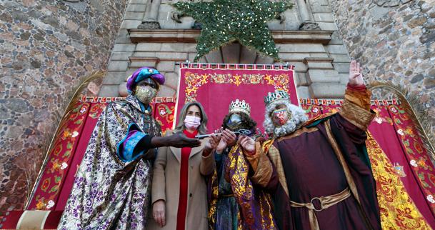 Toledo recibe en Bisagra a los Reyes Magos