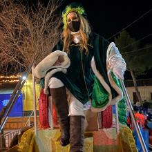 María Toledo y Esaú Fernández, en la cabalgata de Villamiel