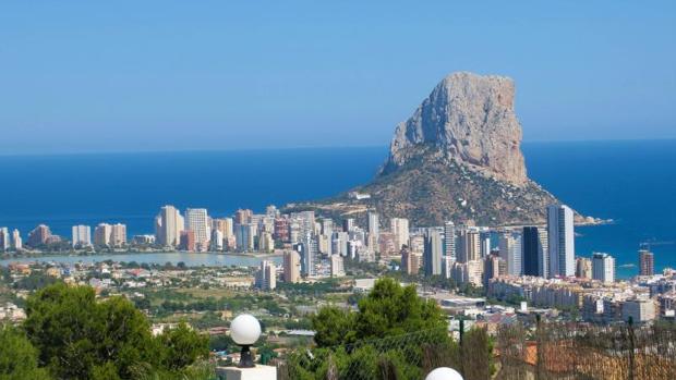 El Ayuntamiento de Calpe aprueba recuperar su denominación en castellano anulada en 2008