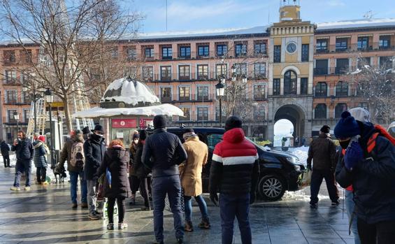 Tras una semana de la borrasca, Toledo sigue colapsada... y los vecinos, sin la sal anunciada