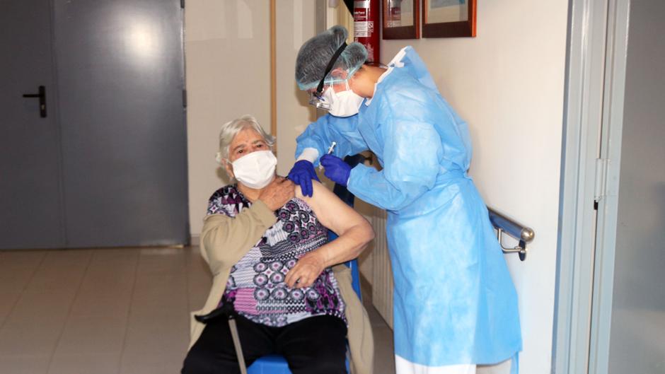 Coronavirus en Valencia: los primeros vacunados reciben la segunda dosis y serán inmunes en diez días