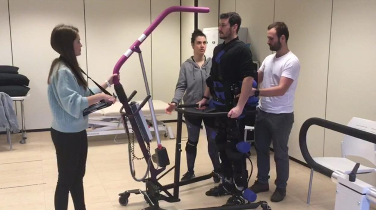 Degant Cerviño, con el exoesqueleto de Gogoa Mobility