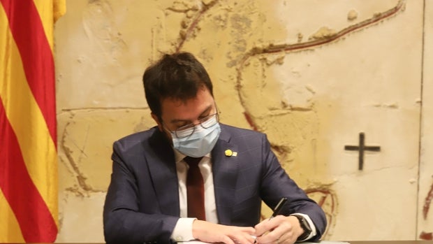 El TSJC mantiene las elecciones el 14-F tras suspender el decreto del Govern por el que las aplazaba al 30 de mayo