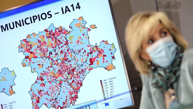 Casado, ante el incremento de los contagios: «No estamos en una pendiente. Casi es una pared»