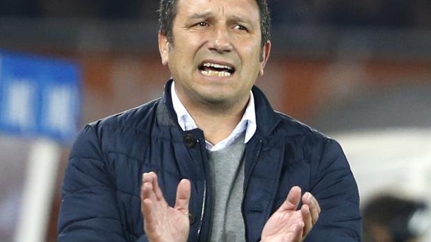 Eusebio Sacristán sale de la UCI tras 21 días e inicia la «segunda parte» de su recuperación