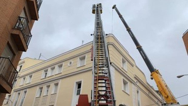 Declarado un incendio sin heridos junto al prostíbulo más grande de Madrid