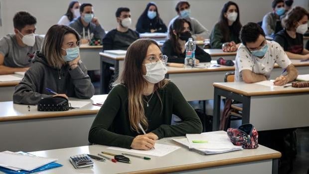 Restricciones en Valencia: las universidades implantarán «la mínima presencialidad» en las aulas en febrero