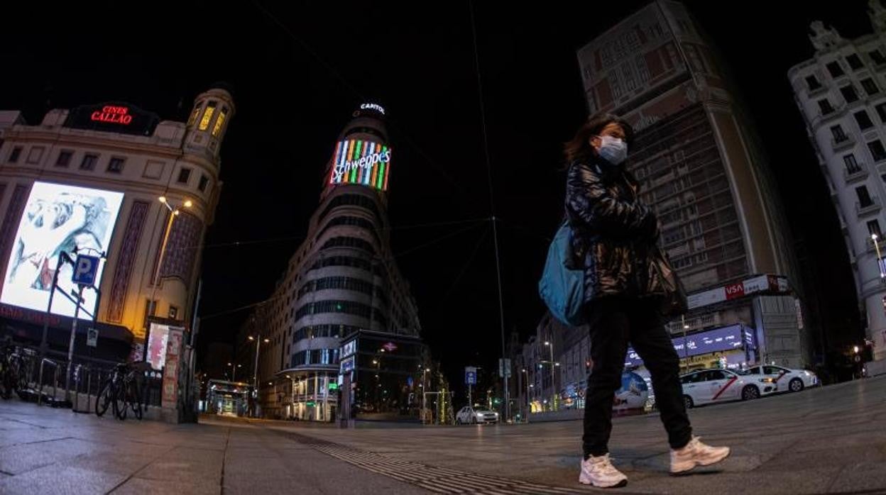 Toque de queda en Madrid, en la zona de cines y teatros de Gran Vía