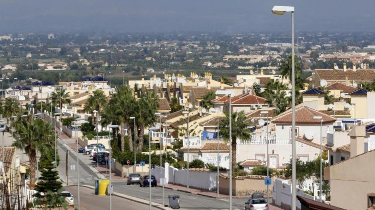 Zona residencial de urbanizaciones en la Vega Baja