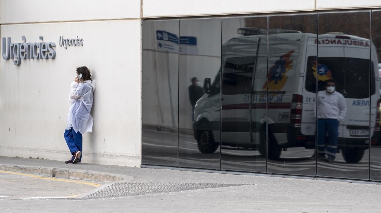 Imagen de los accesos a Urgencias del Hospital La Fe de Valencia