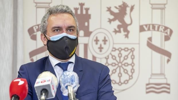 Izquierdo, a Igea: «No consiento que se ponga en tela de juicio la colaboración de la Delegación»