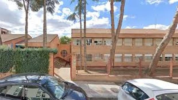 El AMPA del CEIP Río Tajo de Guadalajara sale a manifestarse contra el cierre del centro