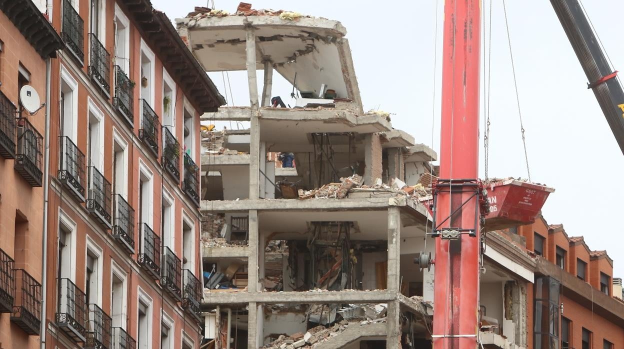 El edificio parroquial que voló por los aires la semana pasada por un escape de gas