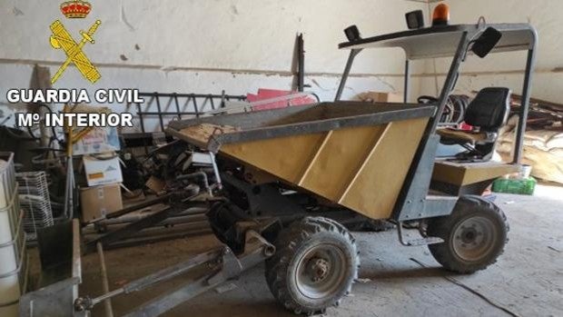 Investigan a dos personas en Quero por hurto de vehículo y falsedad documental