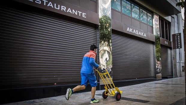 Los hosteleros valencianos exigen en los tribunales la suspensión cautelar del cierre del sector