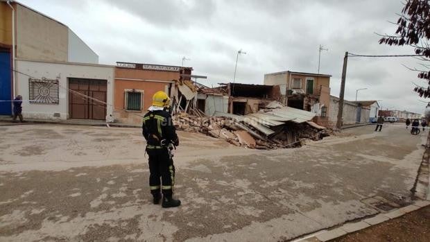 Se derrumban dos casas en Tomelloso sin causar daños personales