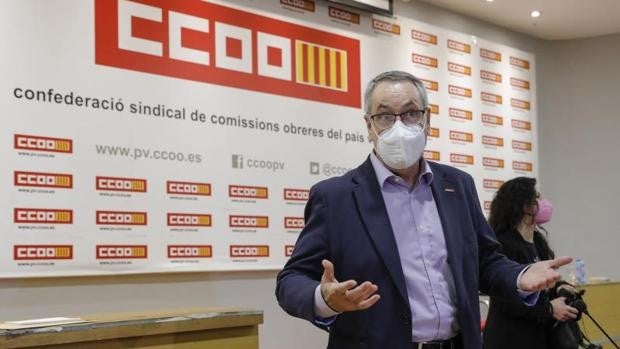 El líder valenciano de CCOO recibirá la segunda dosis de la vacuna contra el coronavirus tras dimitir