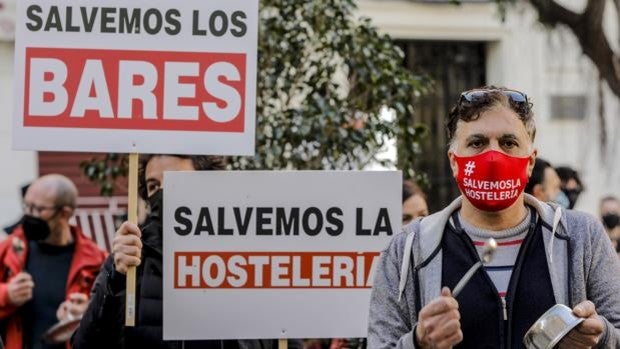 Restricciones por el coronavirus: hosteleros de Elda y Petrer rechazan el «atropello» del cierre del sector y abrirán el 16 de febrero