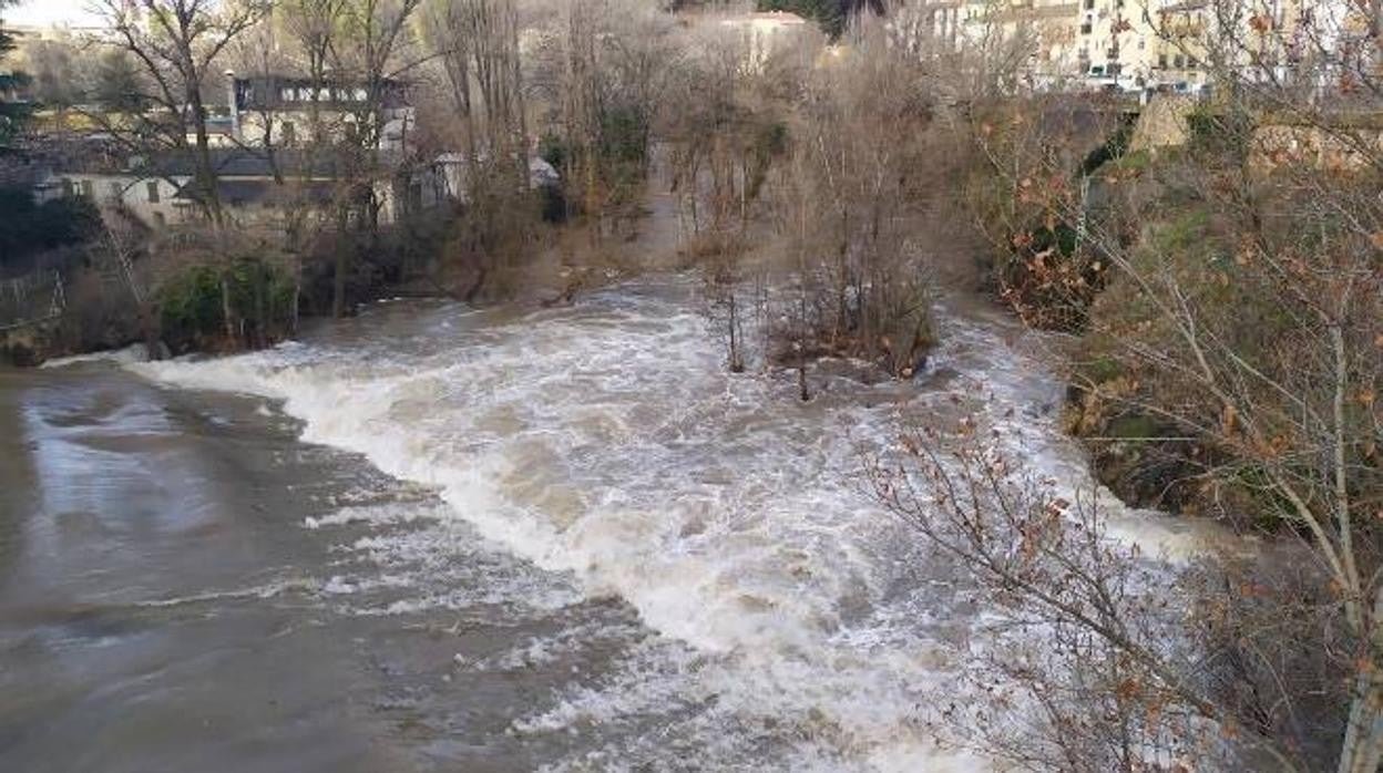 Imagen de las riberas del río Júcar a su paso por Cuenca