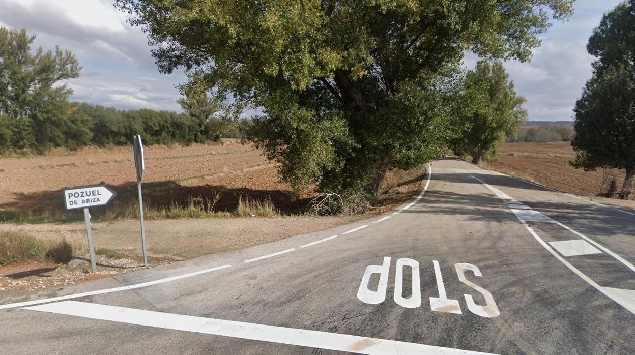 Carretera de acceso a la localidad de Pozuel de Ariza