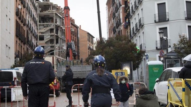 Un corrimiento de tierras por agua pudo causar la explosión de la casa parroquial