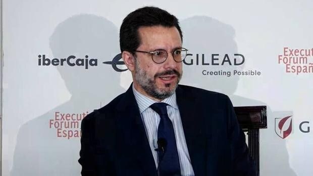 El consejero de Hacienda avisa: la armonización fiscal supondrá pagar 2.000 euros más por madrileño