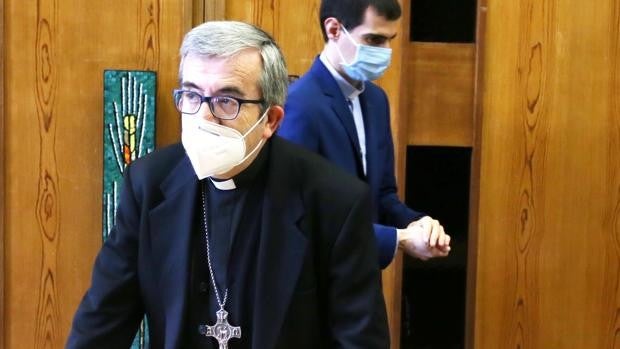 Argüello celebra la ampliación del aforo en los templos y llama a los fieles a respetar las medidas