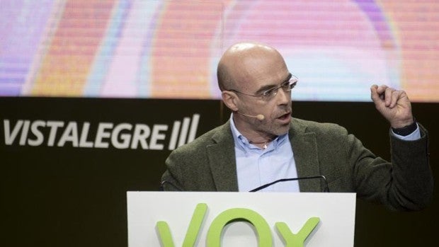 Vox califica de «pacto de la ignominia» el acuerdo PP-PSOE para renovar el poder judicial