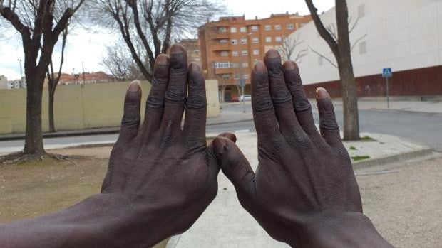 Cuando el alquiler de un piso depende de la piel: «Queremos vivir dignamente, pero somos negros»