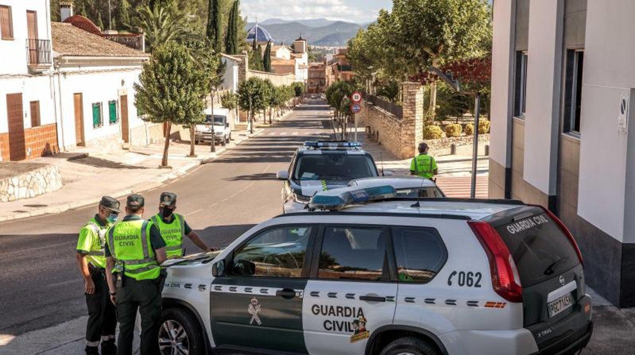 Imagen de archivo de una patrulla de la Guardia Civil