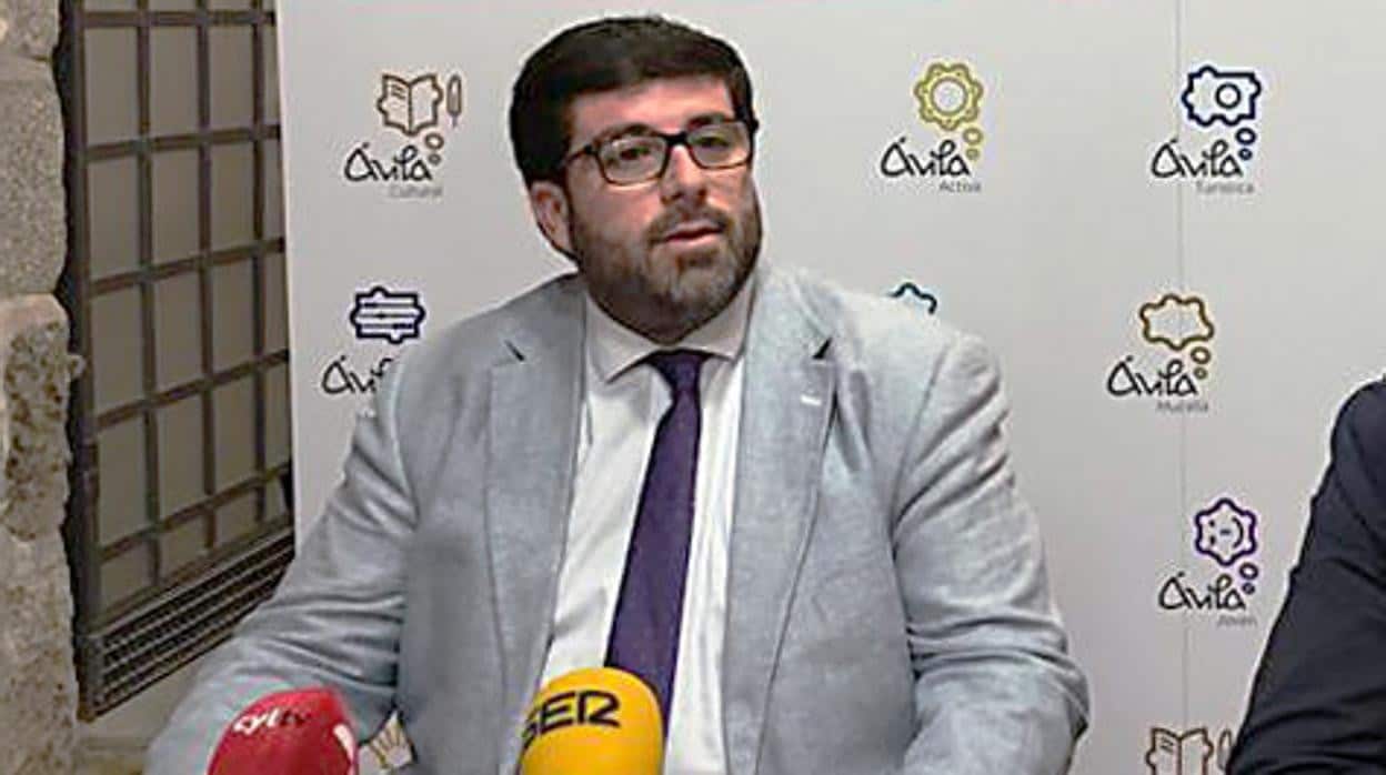 El alcalde de Ávila, Jesús Manuel Sánchez Cabrera, en una imagen de archivo