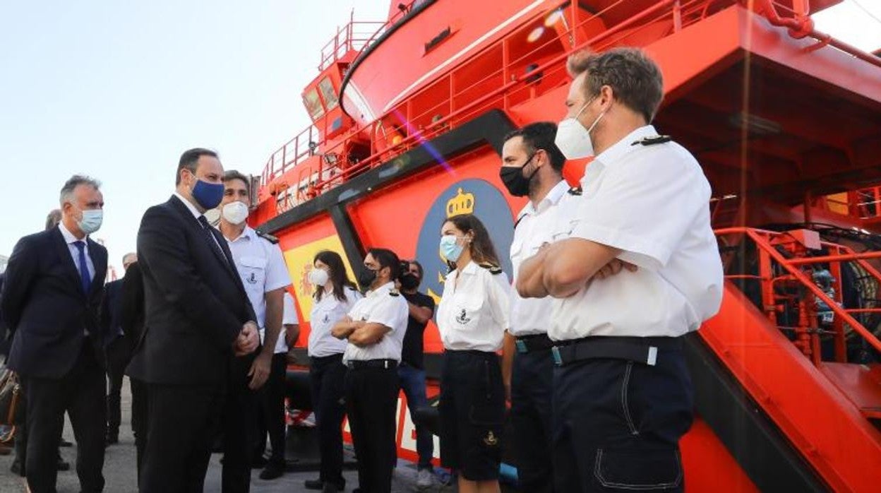 El ministro de Transportes, José Luis Ábalos, durante su polémico viaje a Canarias