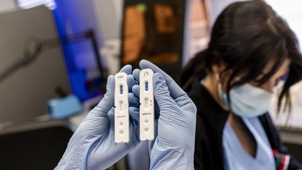 La enfermería de Valencia reclama ampliar a catorce días la cuarentena por la cepa británica del coronavirus