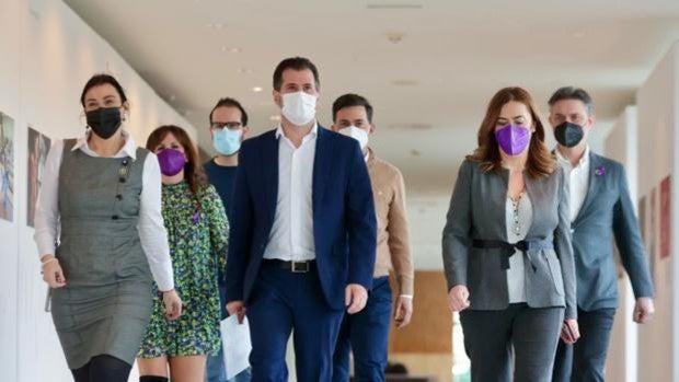 Tudanca asegura que ha contactado con procuradores de Ciudadanos