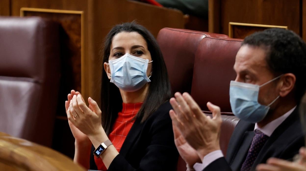 La líder de Cs, Inés Arrimadas, durante el pleno en el Congreso de los Diputados/ Teodoro García Egea: «El PP abre sus puertas a todos los militantes y dirigentes defraudados por Inés Arrimadas»