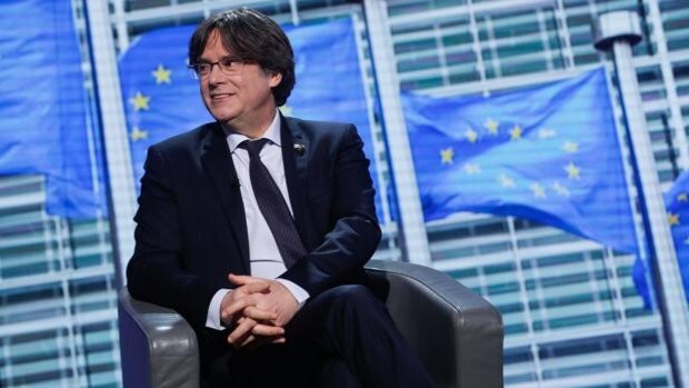 Puigdemont irrumpe en la negociación catalana y enfría el acuerdo con ERC