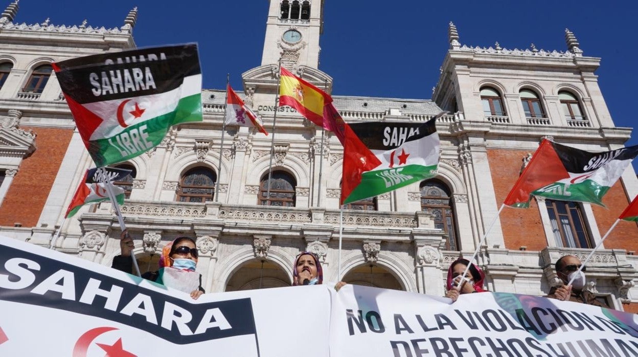 Concentración frente al ayuntamiento de Valladolid