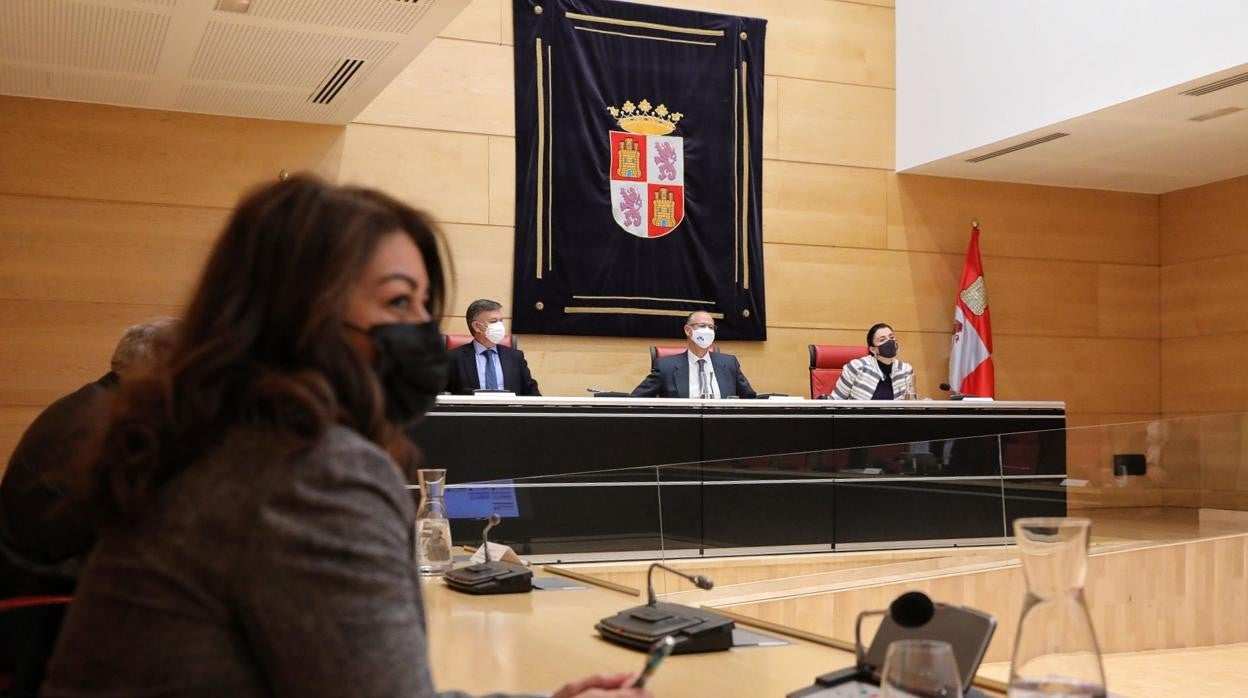 La Mesa de las Cortes, durante la reunión que ha mantenido este martes