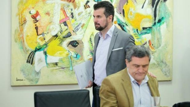 Primera reunión, sin acuerdo, entre Por Ávila y el PSOE