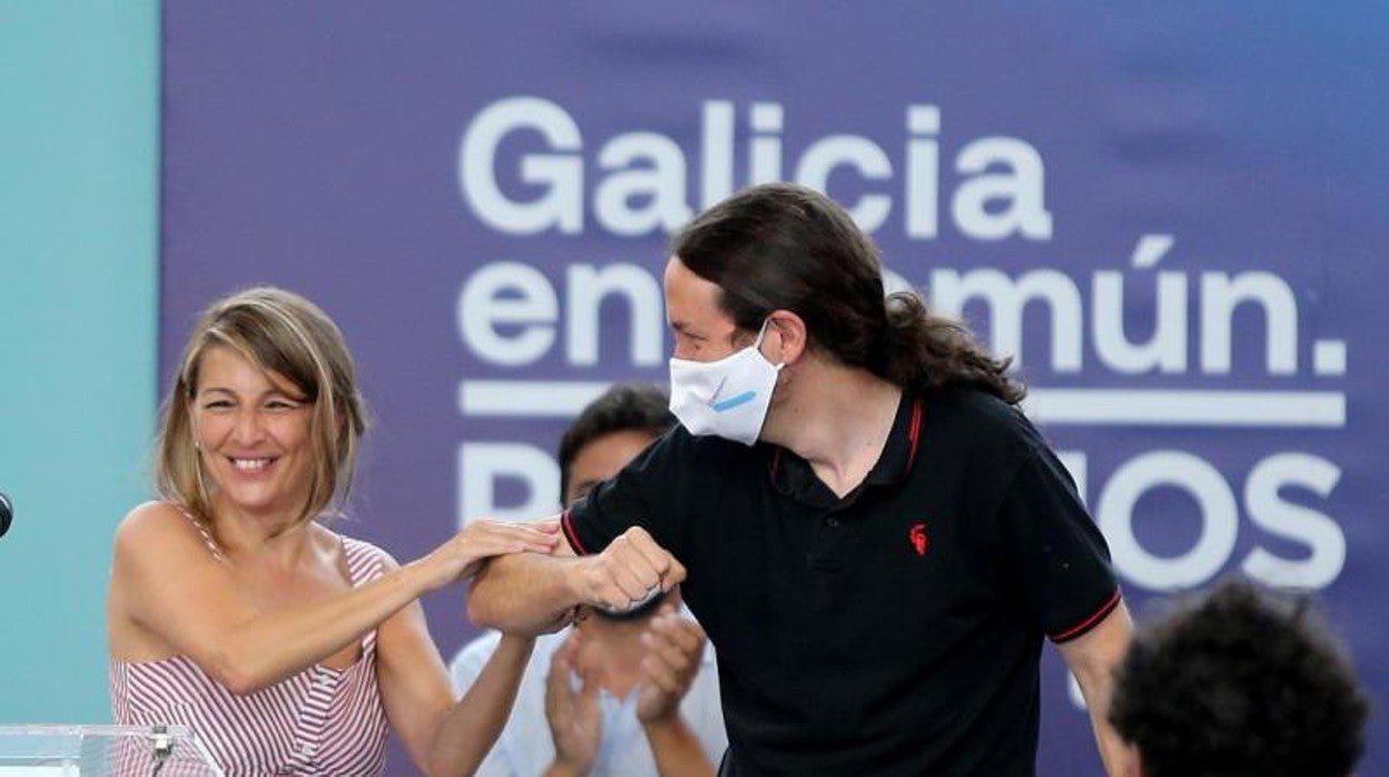 Yolanda Díaz y Pablo Iglesias durante la campaña de las elecciones gallegas